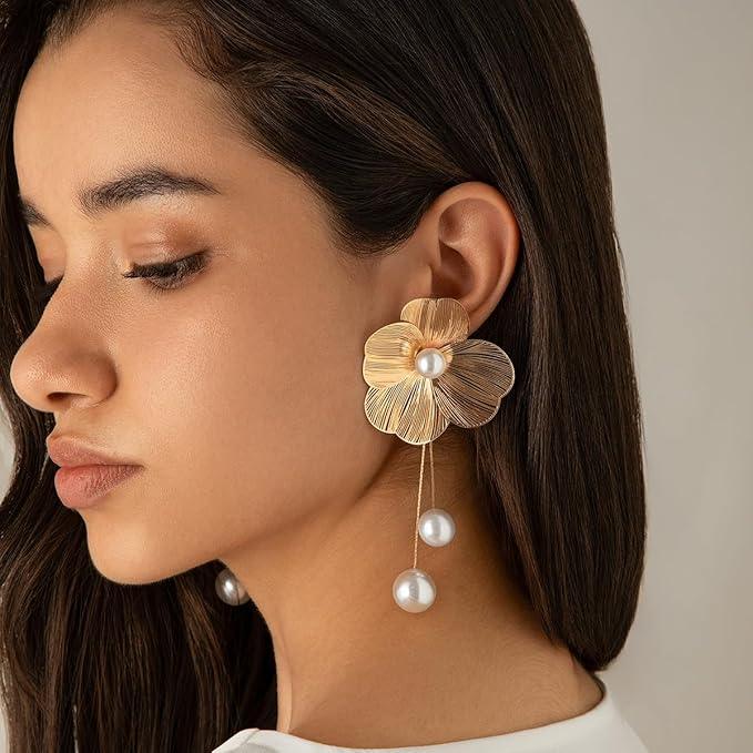 Korean Beautiful Flower Design Drop Gold Earring - Shine