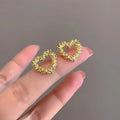 40230 korean heart earring