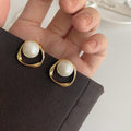 30205 pearl Earring