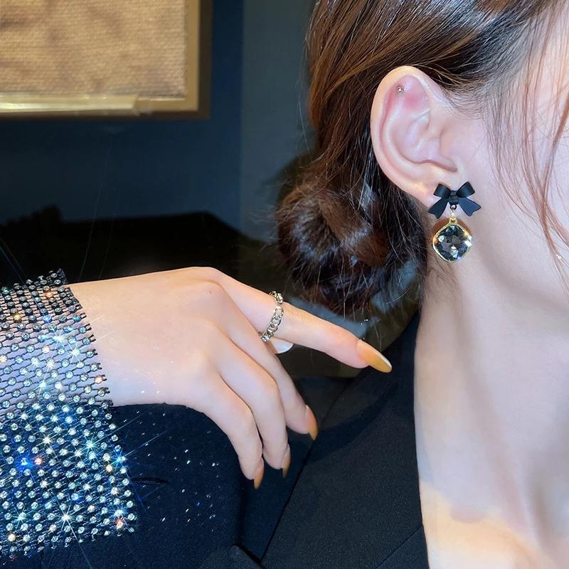 Korean Elegant Lady Black Zircon Bow Dangle Earring
