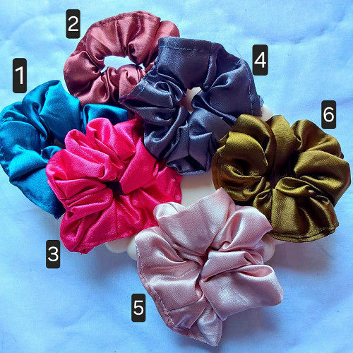 Beautiful 😍 Scrunchie