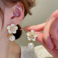 45212 flower white earring