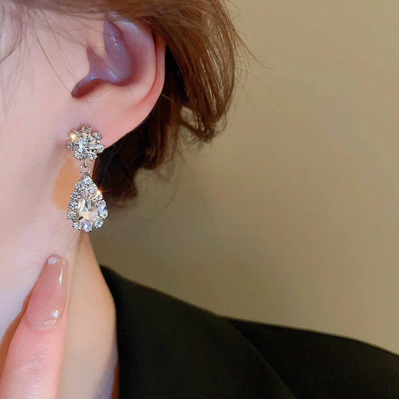60242 Korean Luxurious Drop Diamond stone Earring