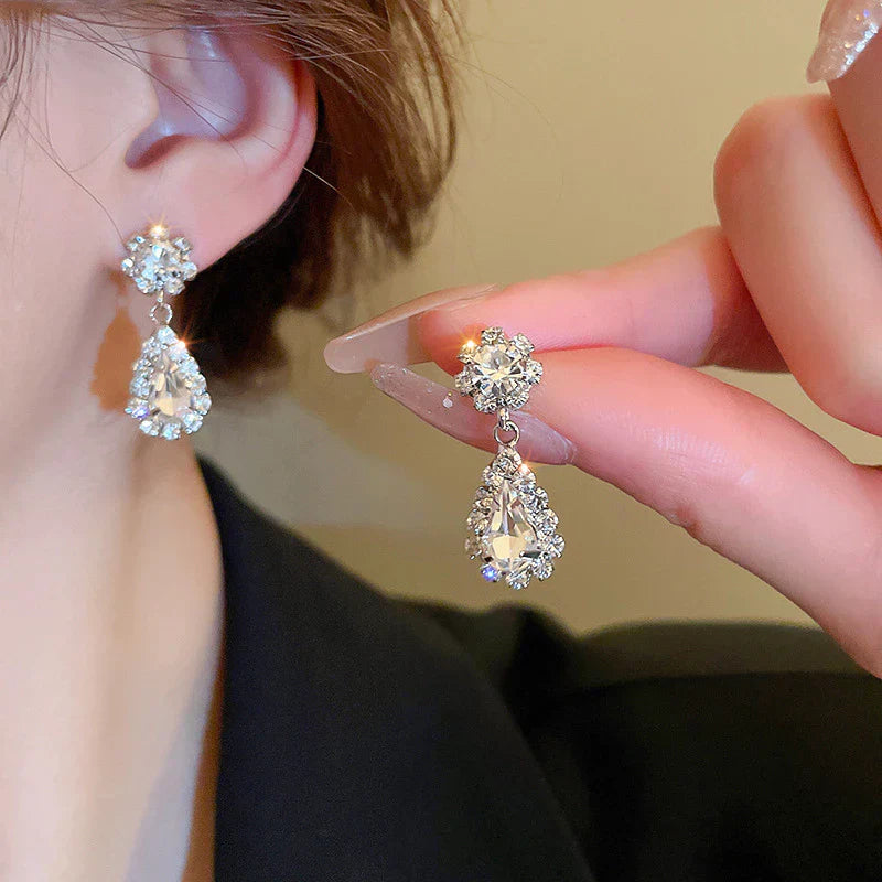 60242 Korean Luxurious Drop Diamond stone Earring
